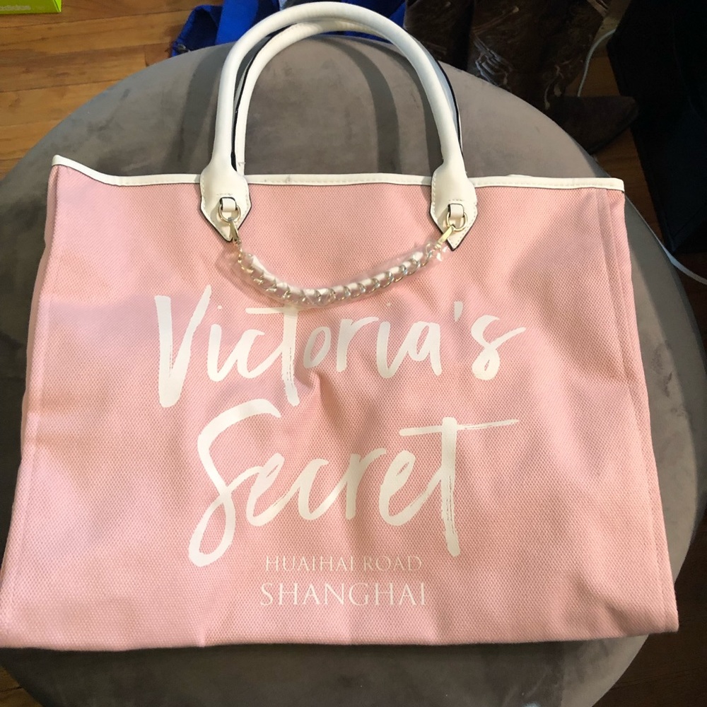 Pink vs tote